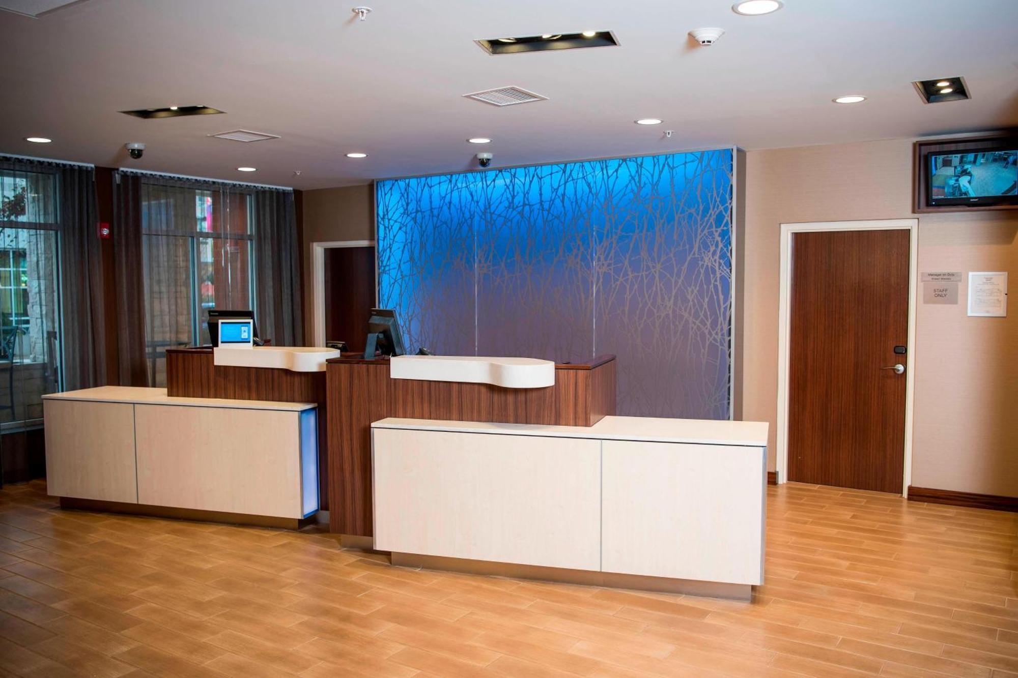 Fairfield Inn & Suites By Marriott Cincinnati Uptown/University Area Εξωτερικό φωτογραφία